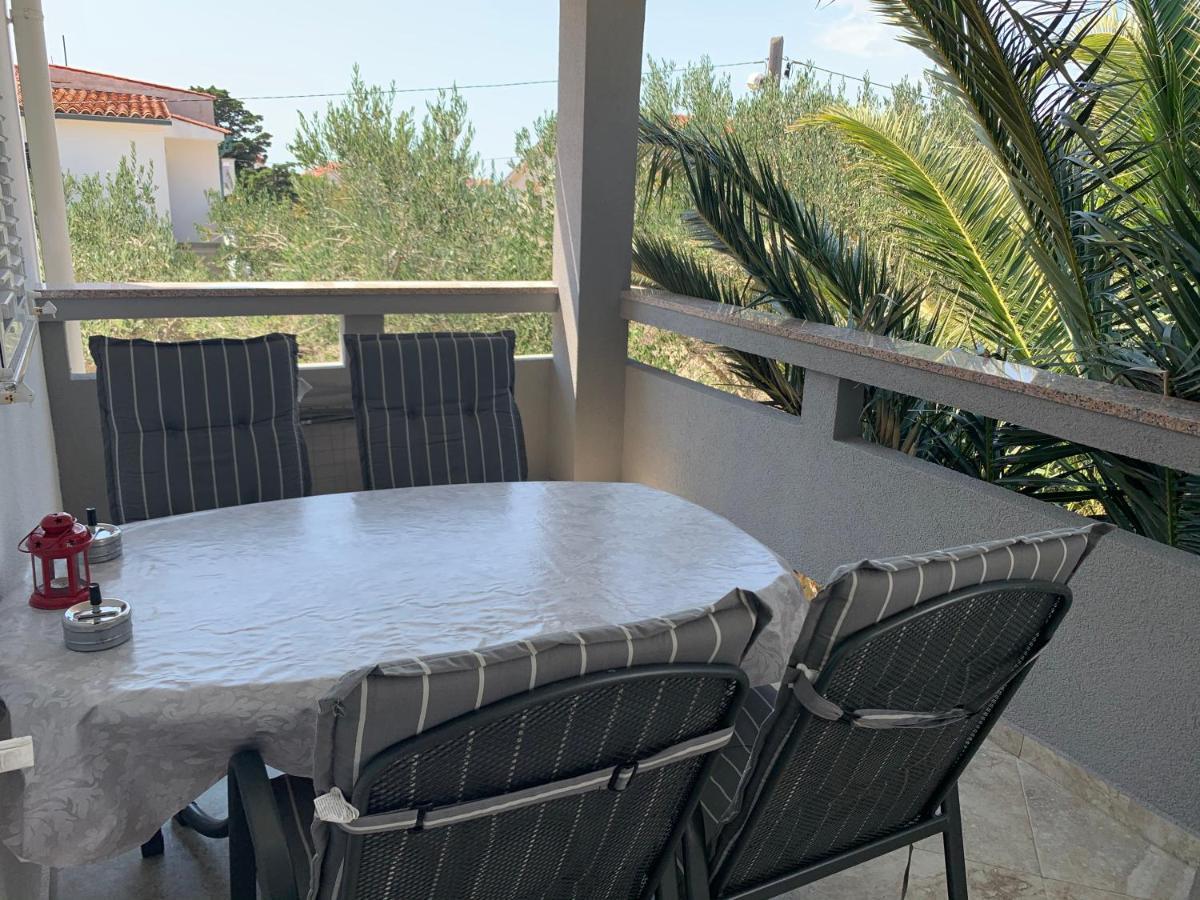 Apartments Fila Novalja Εξωτερικό φωτογραφία